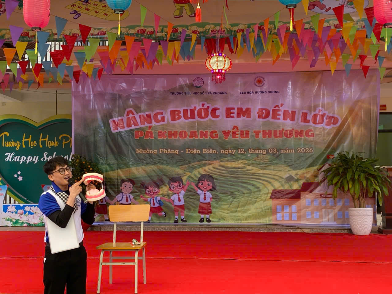 Description: E:\2025-2026\THIỆN NGUYỆN HOA HƯỚNG DƯƠNG\z7614996796349_5b1d84f3a1daff844e7cbf9f69cb7fd0.jpg